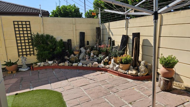 3 Bedroom Property for Sale in Sonstraal Heights Western Cape